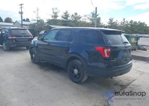 2017 Ford Police Interceptor z USA, uszkodzony, nr VIN 1FM5K8AR4HGB33550